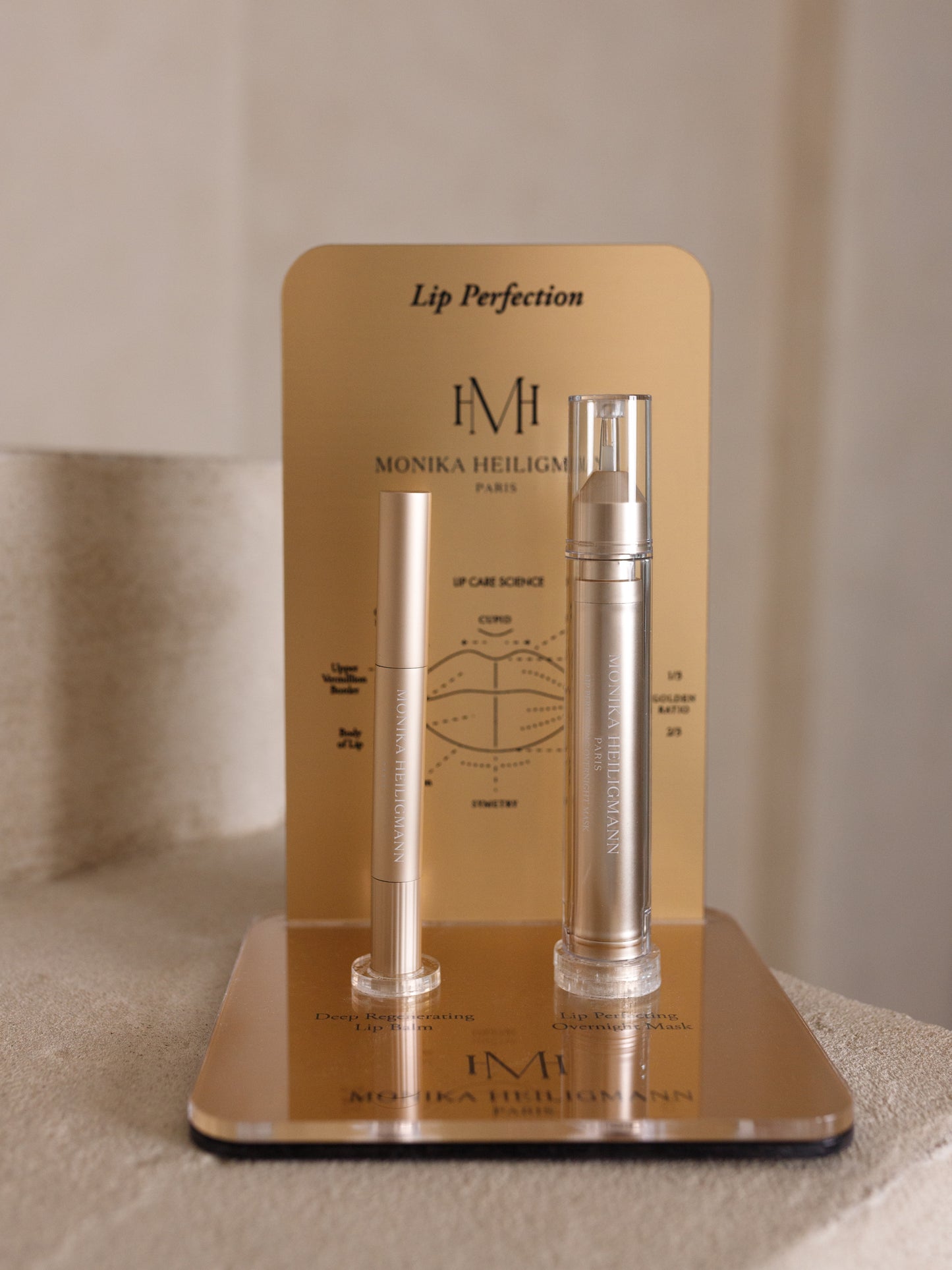 Lip Perfecting Overnight Mask / Нічна маска для покращення стану губ