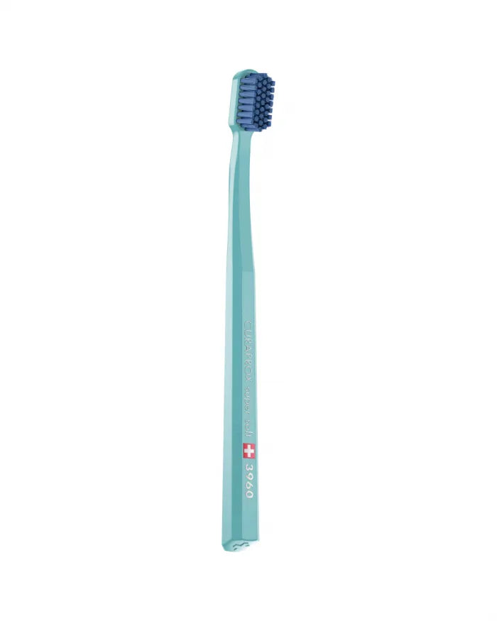 Зубна щітка Curaprox Super Soft, d 0,12 мм (середня жорсткість із серії)