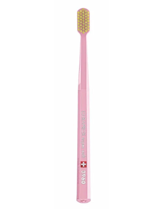Зубна щітка Curaprox Super Soft, d 0,12 мм (середня жорсткість із серії)