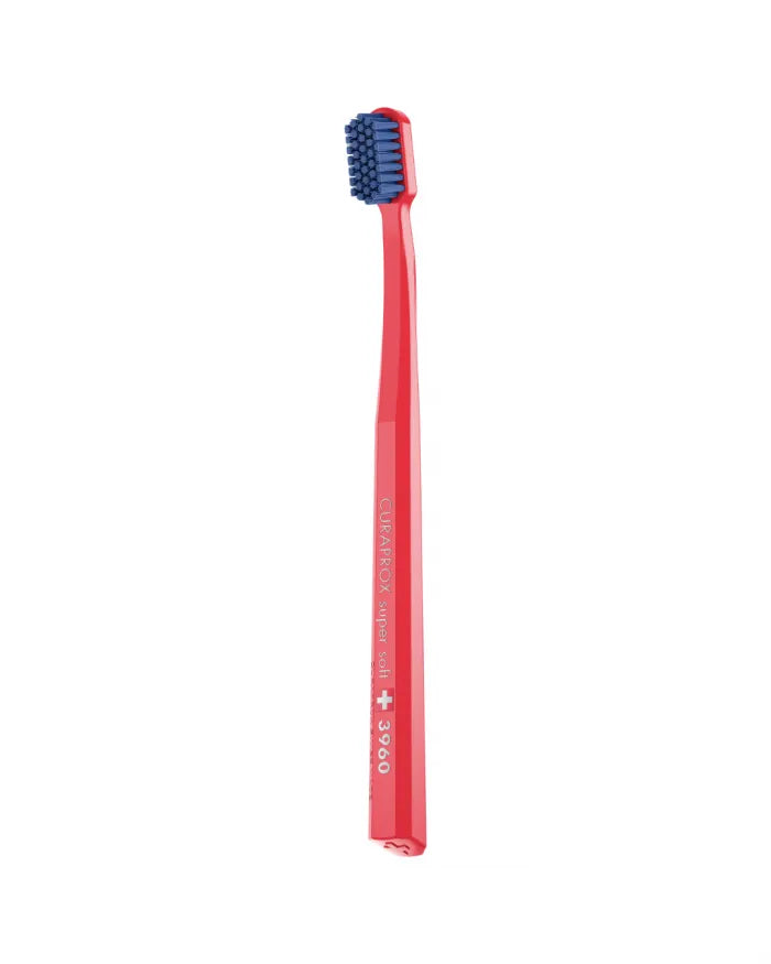 Зубна щітка Curaprox Super Soft, d 0,12 мм (середня жорсткість із серії)