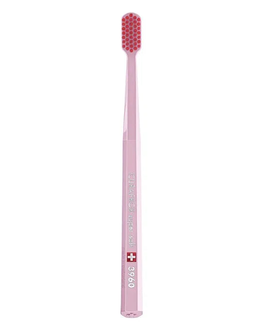 Зубна щітка Curaprox Super Soft, d 0,12 мм (середня жорсткість із серії)