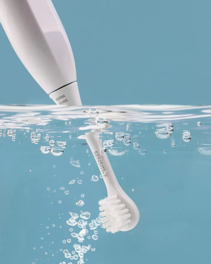 Звукова зубна щітка CURAPROX Hydrosonic EASY