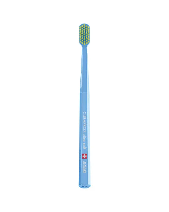 Зубна щітка Curaprox Ultra Soft, d 0,10 мм (найбільш мʼяка із серії)