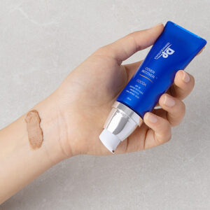 Cover Recover / Захисний тональний крем з SPF-30