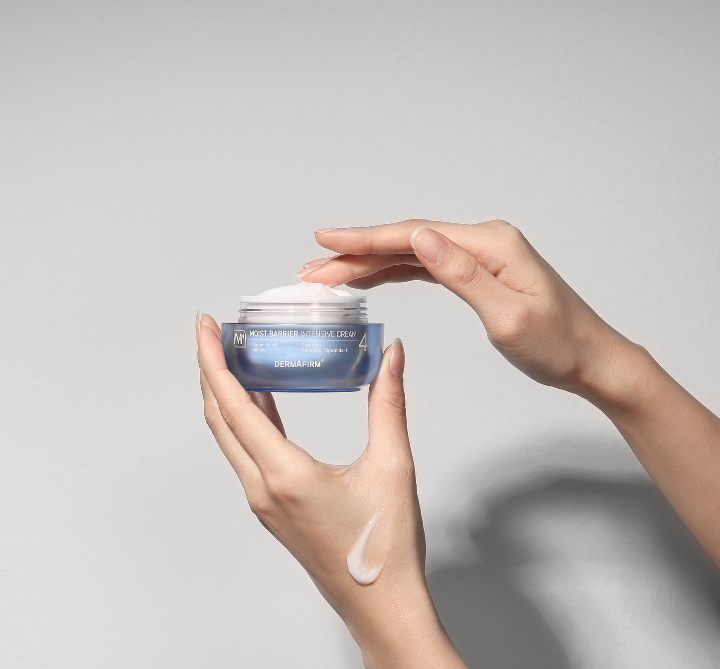 Зволожуючий крем з 6 видами гіалуронової кислоти / Moist Barrier Intensive Cream M4 50 ml