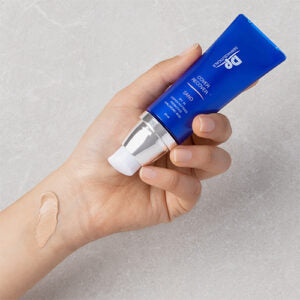 Cover Recover / Захисний тональний крем з SPF-30
